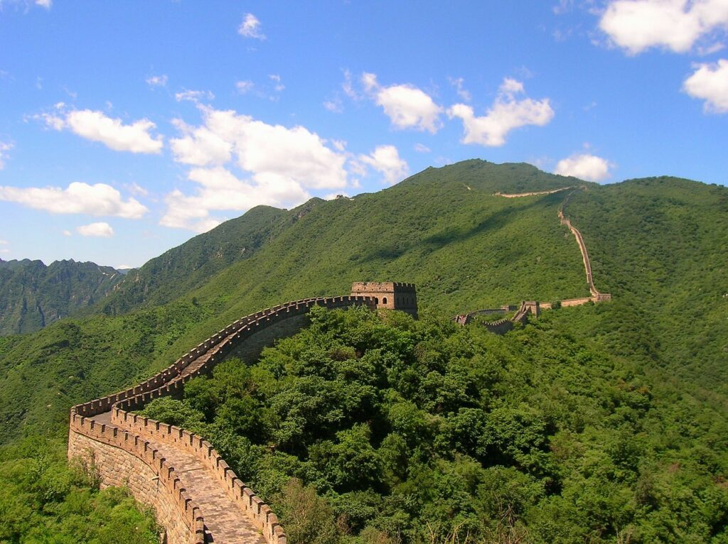 Descubre los secretos para escalar con éxito el Monte Gongga: la cima más alta de China