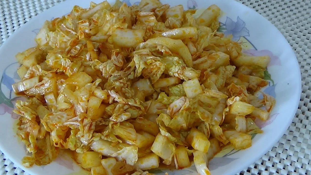 Descubre la deliciosa ensalada de col china, un tesoro de la gastronomía china