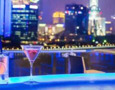 Descubre la elegancia y lujo del Hotel Banyan Tree Shanghai on the Bund – La joya del Bund