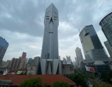 Descubre el lujo y la comodidad en el Hotel JW Marriott Shanghai en Tomorrow Square: tu mejor opción para hospedarte en China