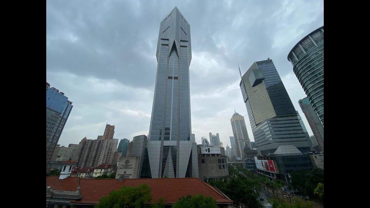Descubre el lujo y la comodidad en el Hotel JW Marriott Shanghai en Tomorrow Square: tu mejor opción para hospedarte en China